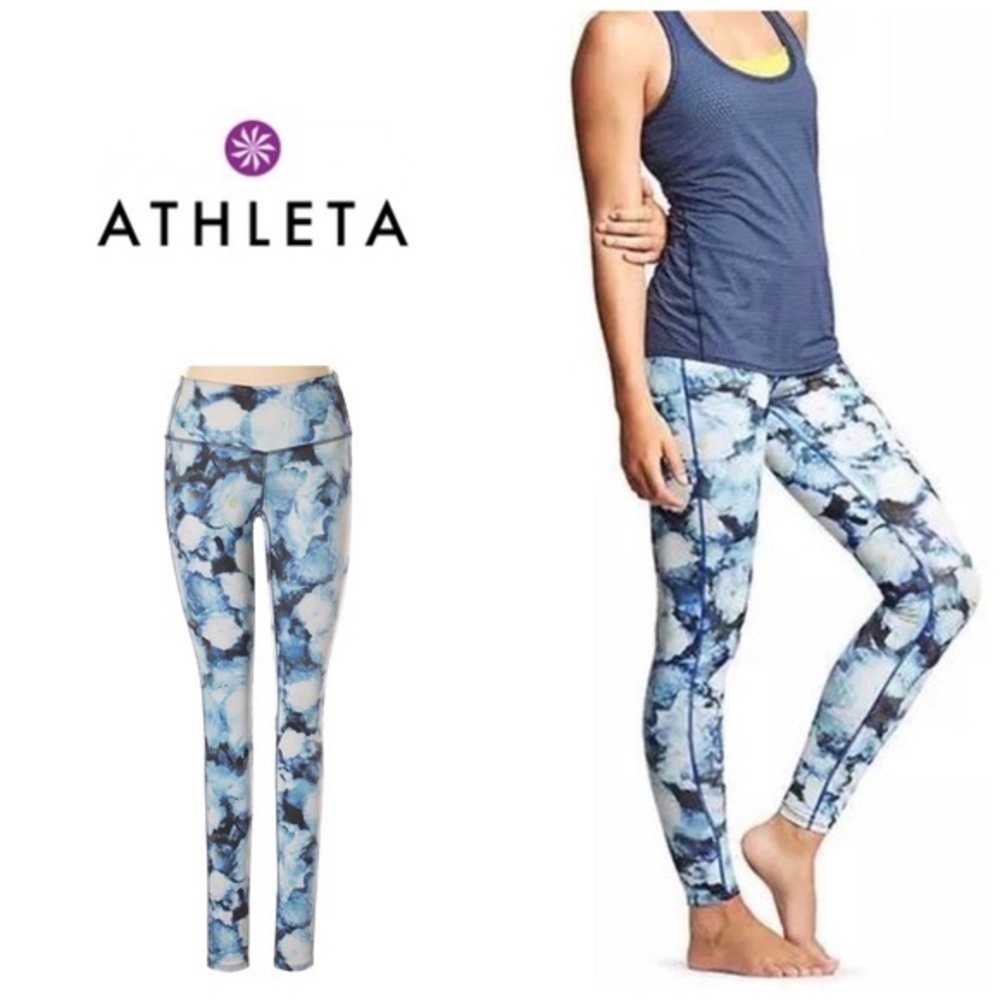 🌟HOST PICK 🌟ATHLETA blue floral crush Chaturanga leggings size S